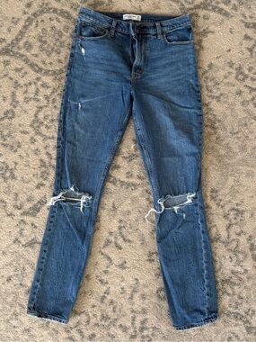 Abercrombie & Fitch The Skinny High Rise Ripped Knee Jeans Medium Wash Size 29/8